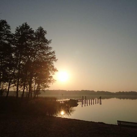 Fewoamglubigsee Wendisch Rietz Esterno foto
